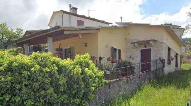 casa indipendente in vendita a Sant'Anna d'Alfaedo in zona Cerna