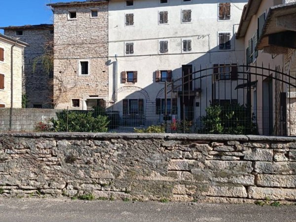 casa indipendente in vendita a Sant'Anna d'Alfaedo