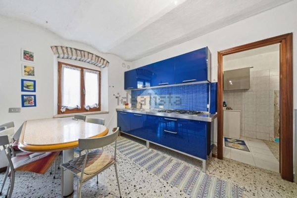 casale in vendita a Sant'Anna d'Alfaedo