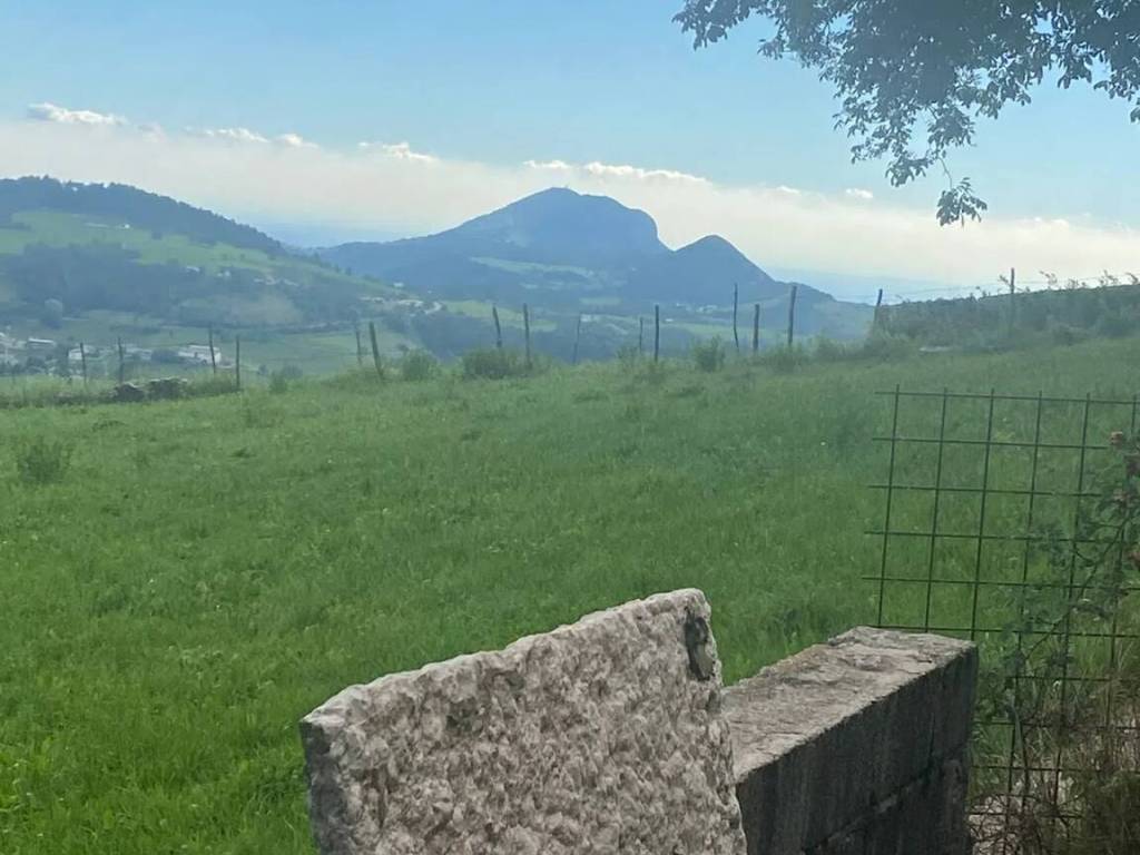 casa indipendente in vendita a Sant'Anna d'Alfaedo