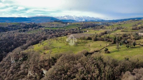 appartamento in vendita a Sant'Anna d'Alfaedo in zona Cerna