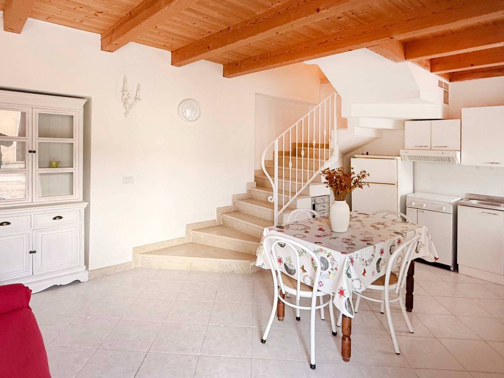 casa indipendente in vendita a Sant'Anna d'Alfaedo in zona Fosse