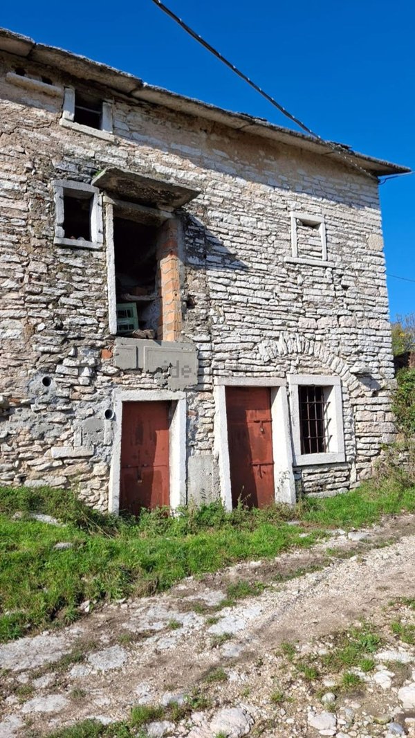 appartamento in vendita a Sant'Anna d'Alfaedo