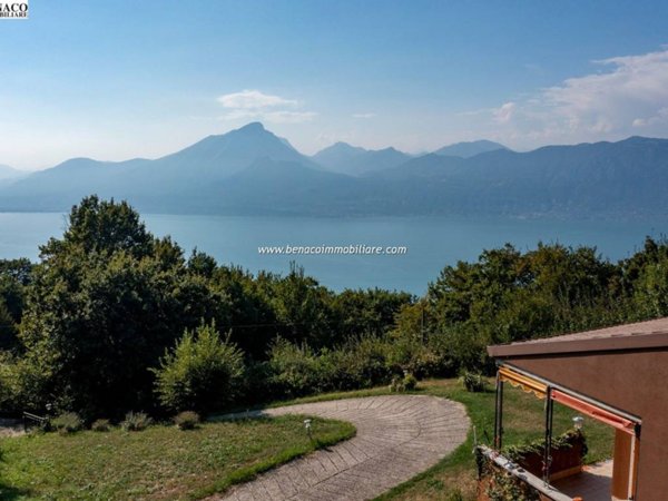 casa indipendente in vendita a San Zeno di Montagna