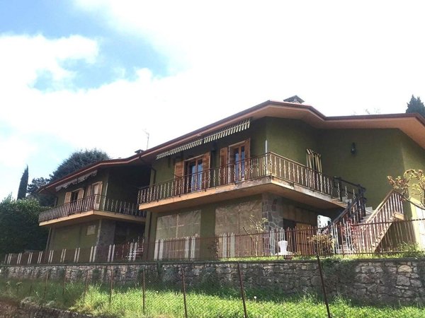 appartamento in vendita a San Zeno di Montagna