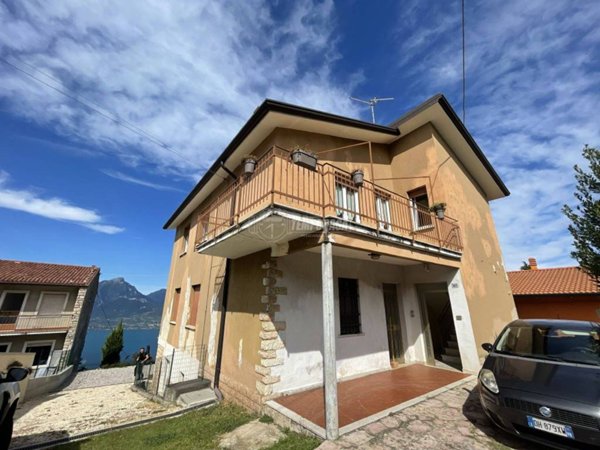 appartamento in vendita a San Zeno di Montagna