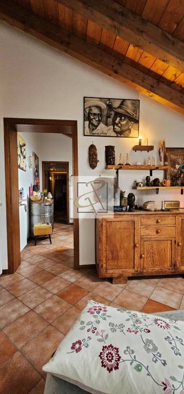 appartamento in vendita a San Zeno di Montagna