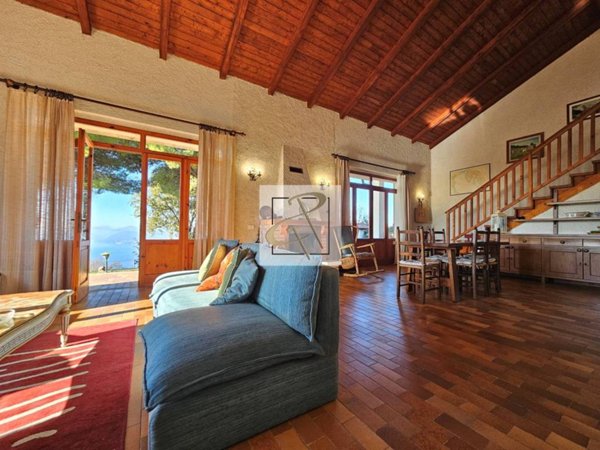 casa indipendente in vendita a San Zeno di Montagna