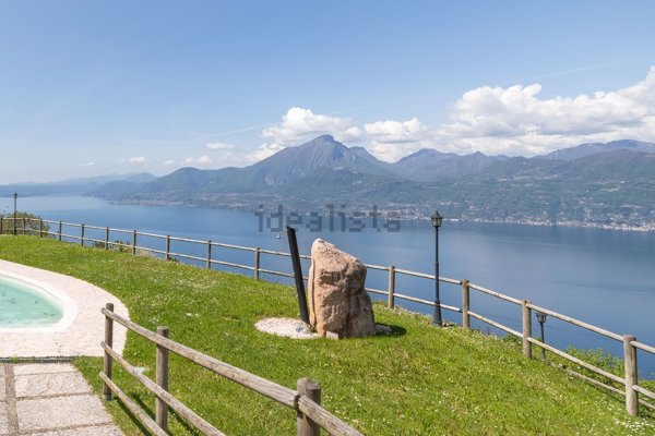 appartamento in vendita a San Zeno di Montagna