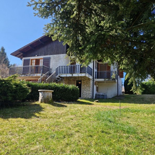 casa indipendente in vendita a San Zeno di Montagna