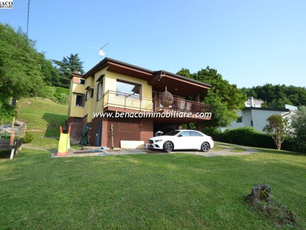 casa indipendente in vendita a San Zeno di Montagna