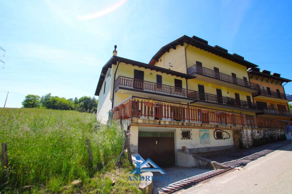 appartamento in vendita a San Zeno di Montagna