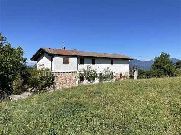 casa indipendente in vendita a San Zeno di Montagna