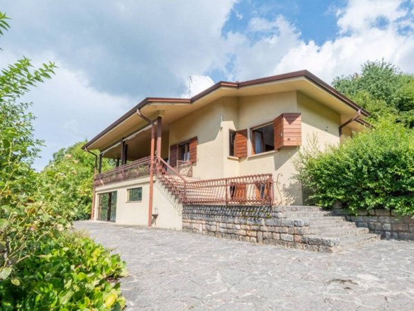 casa indipendente in vendita a San Zeno di Montagna