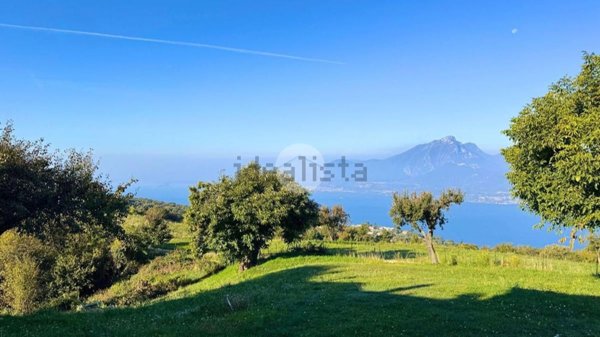 appartamento in vendita a San Zeno di Montagna
