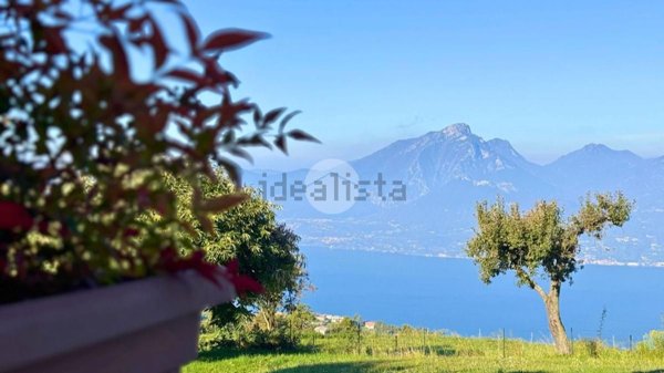 appartamento in vendita a San Zeno di Montagna