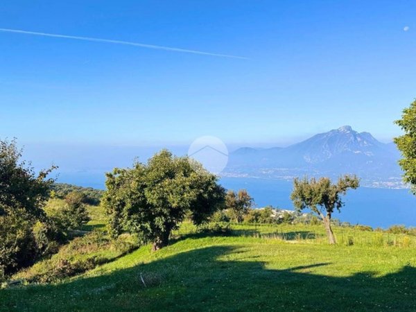 appartamento in vendita a San Zeno di Montagna