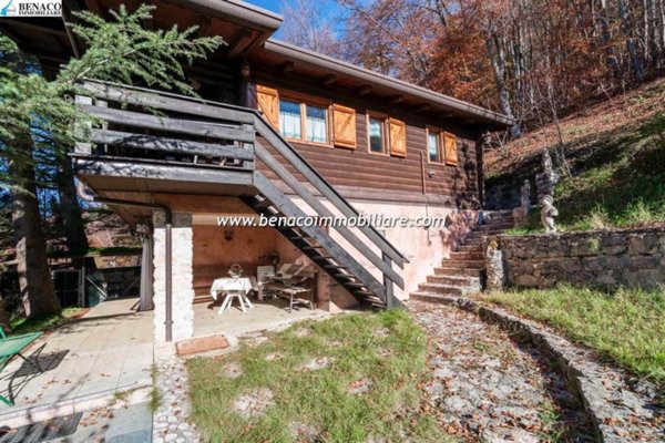 casa indipendente in vendita a San Zeno di Montagna