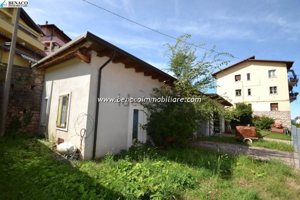 locale di sgombero in vendita a San Zeno di Montagna