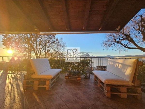 casa indipendente in vendita a San Zeno di Montagna