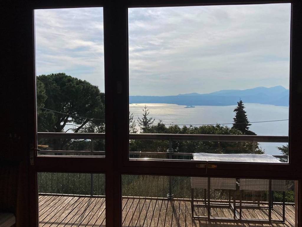 casa indipendente in vendita a San Zeno di Montagna