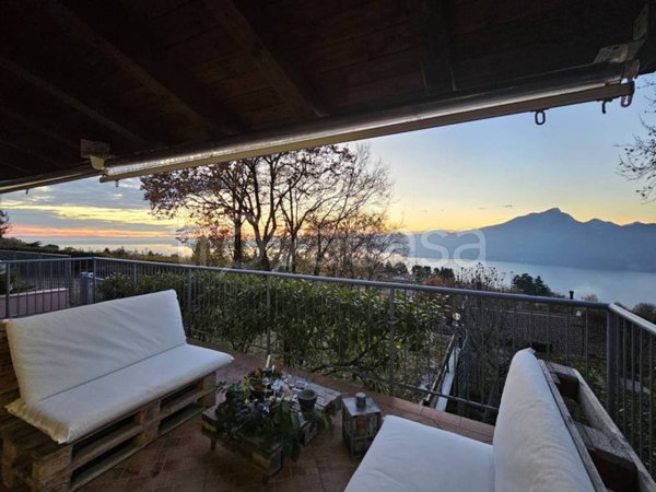 casa indipendente in vendita a San Zeno di Montagna