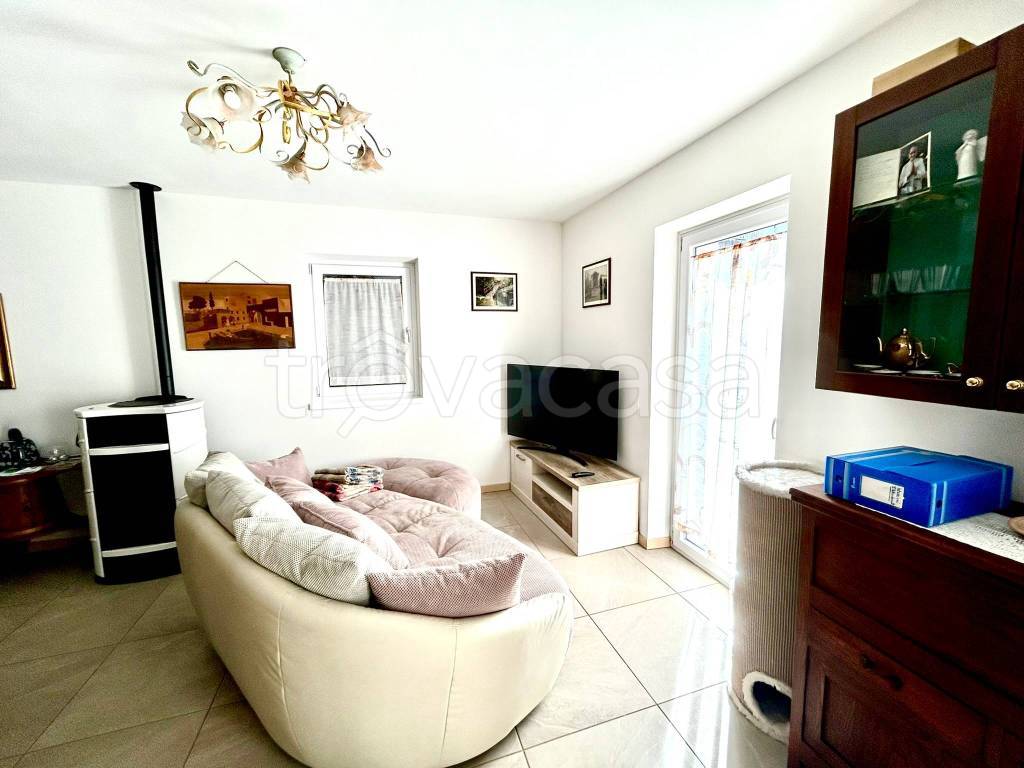 casa indipendente in vendita a San Zeno di Montagna