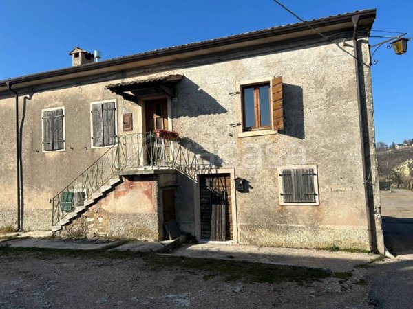 casa indipendente in vendita a San Zeno di Montagna