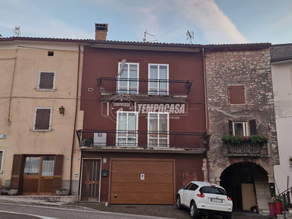 appartamento in vendita a San Zeno di Montagna