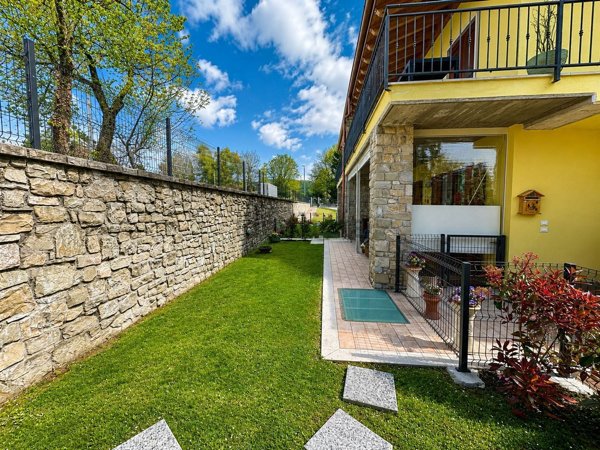 appartamento in vendita a San Zeno di Montagna
