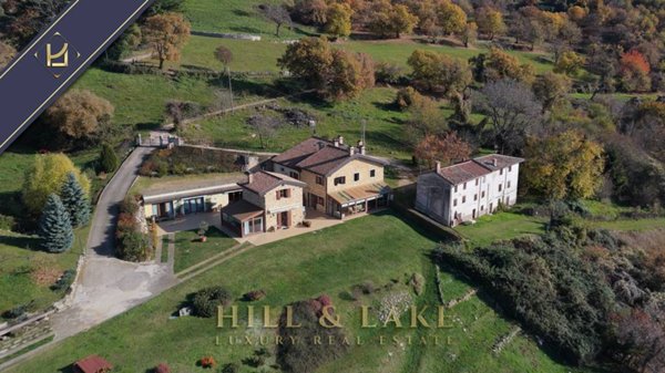 casa indipendente in vendita a San Zeno di Montagna in zona Lumini