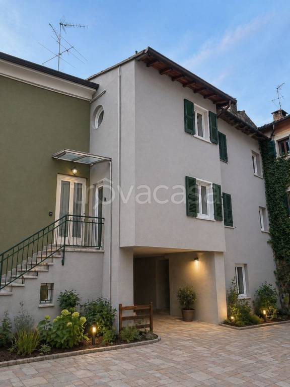 appartamento in vendita a San Zeno di Montagna