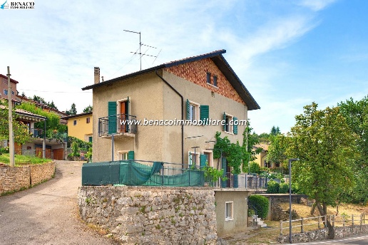 casa indipendente in vendita a San Zeno di Montagna