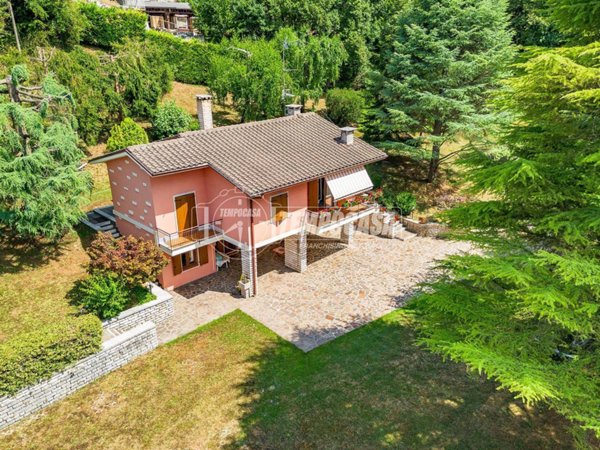casa indipendente in vendita a San Zeno di Montagna