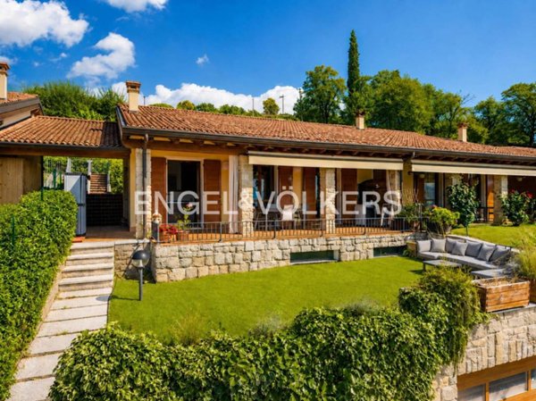 casa indipendente in vendita a San Zeno di Montagna
