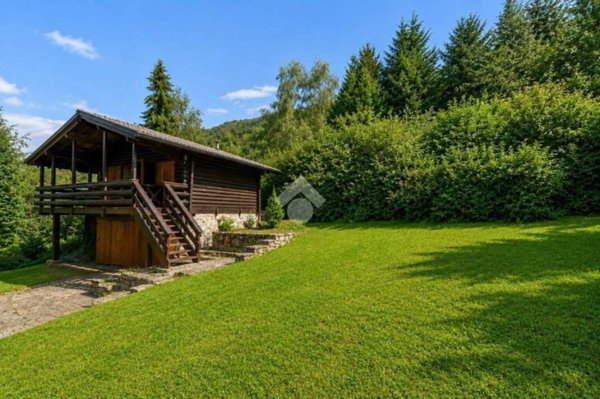 casa indipendente in vendita a San Zeno di Montagna in zona Lumini