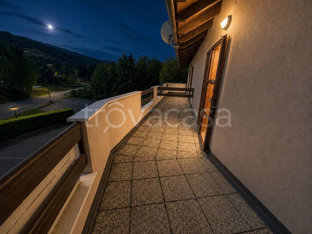 appartamento in vendita a San Zeno di Montagna
