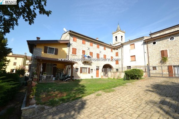 appartamento in vendita a San Zeno di Montagna