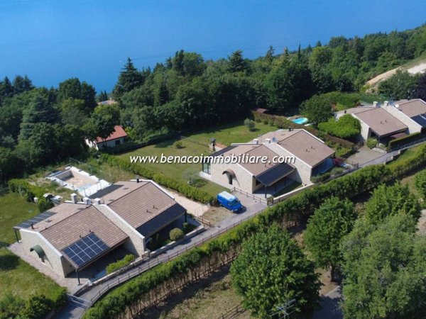casa indipendente in vendita a San Zeno di Montagna