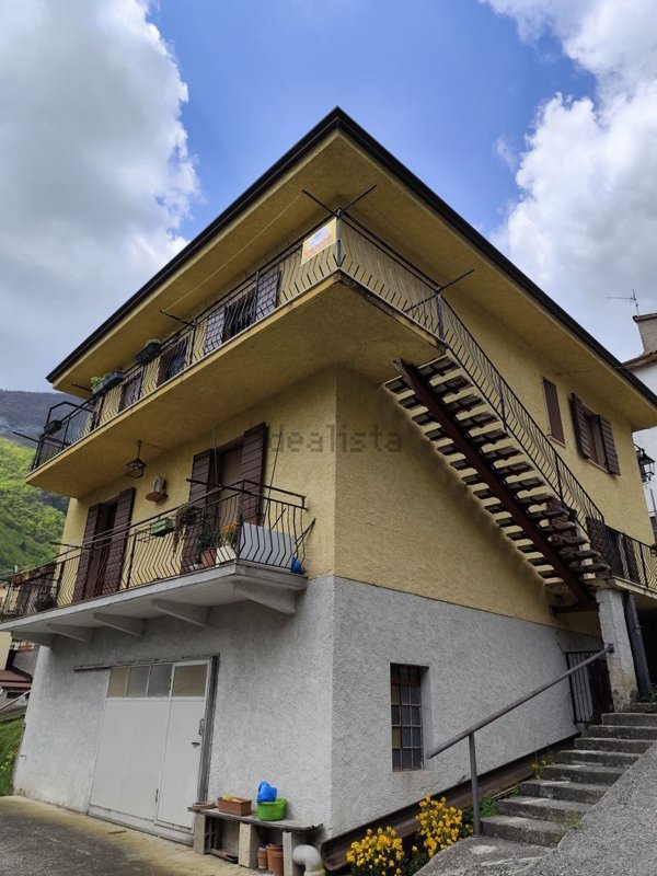 casa indipendente in vendita a Selva di Progno in zona Giazza