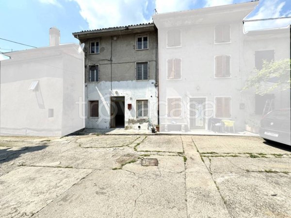 casale in vendita a Soave in zona Costeggiola