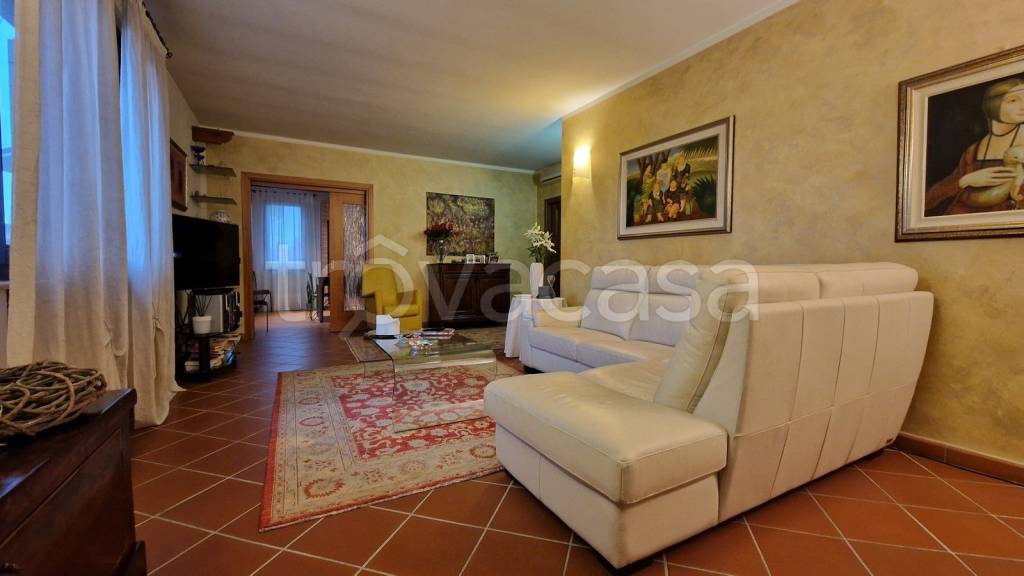 casa indipendente in vendita a Soave in zona Castelletto