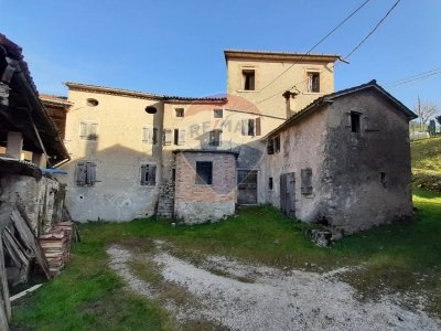 casa indipendente in vendita a Soave