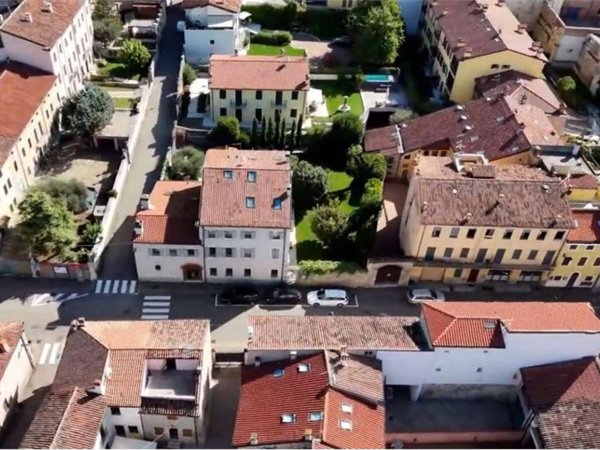 intera palazzina in vendita a Soave