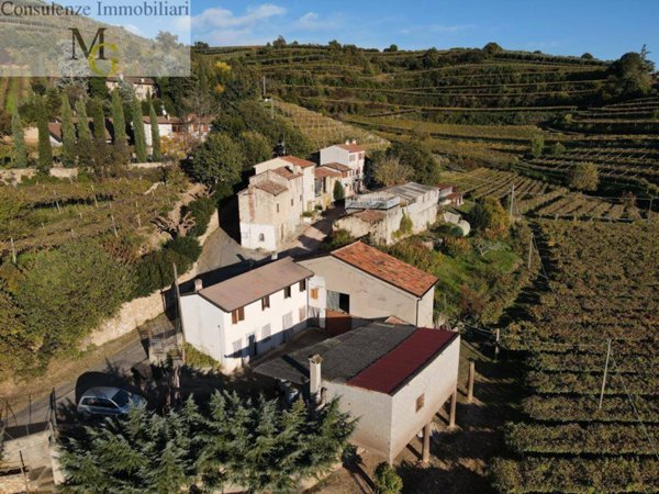 casa indipendente in vendita a Soave