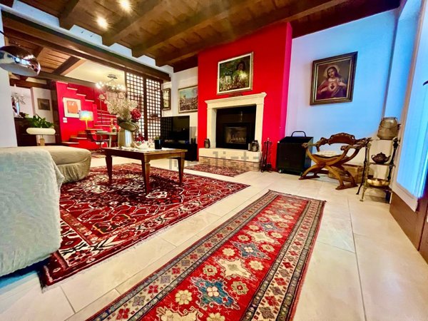 casa indipendente in vendita a Soave