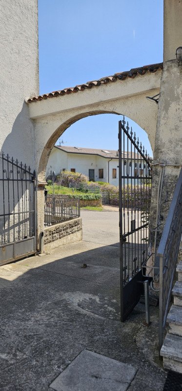 casa indipendente in vendita a Soave in zona Castelcerino