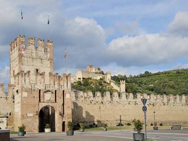 casa indipendente in vendita a Soave