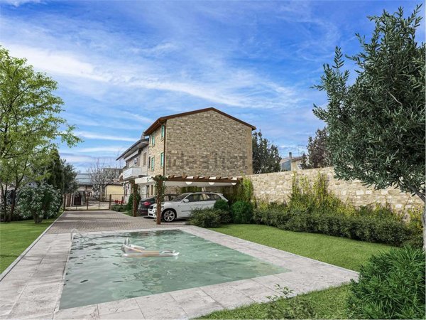 appartamento in vendita a Soave in zona Costeggiola
