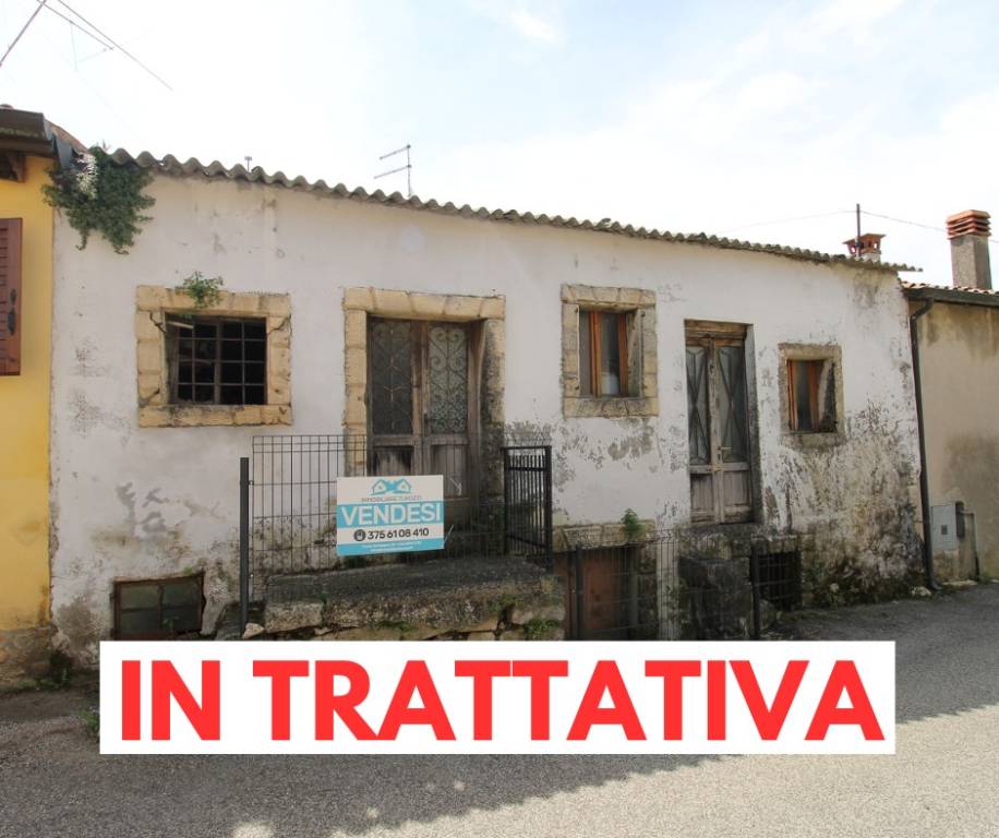 appartamento in vendita a Soave in zona Castelcerino